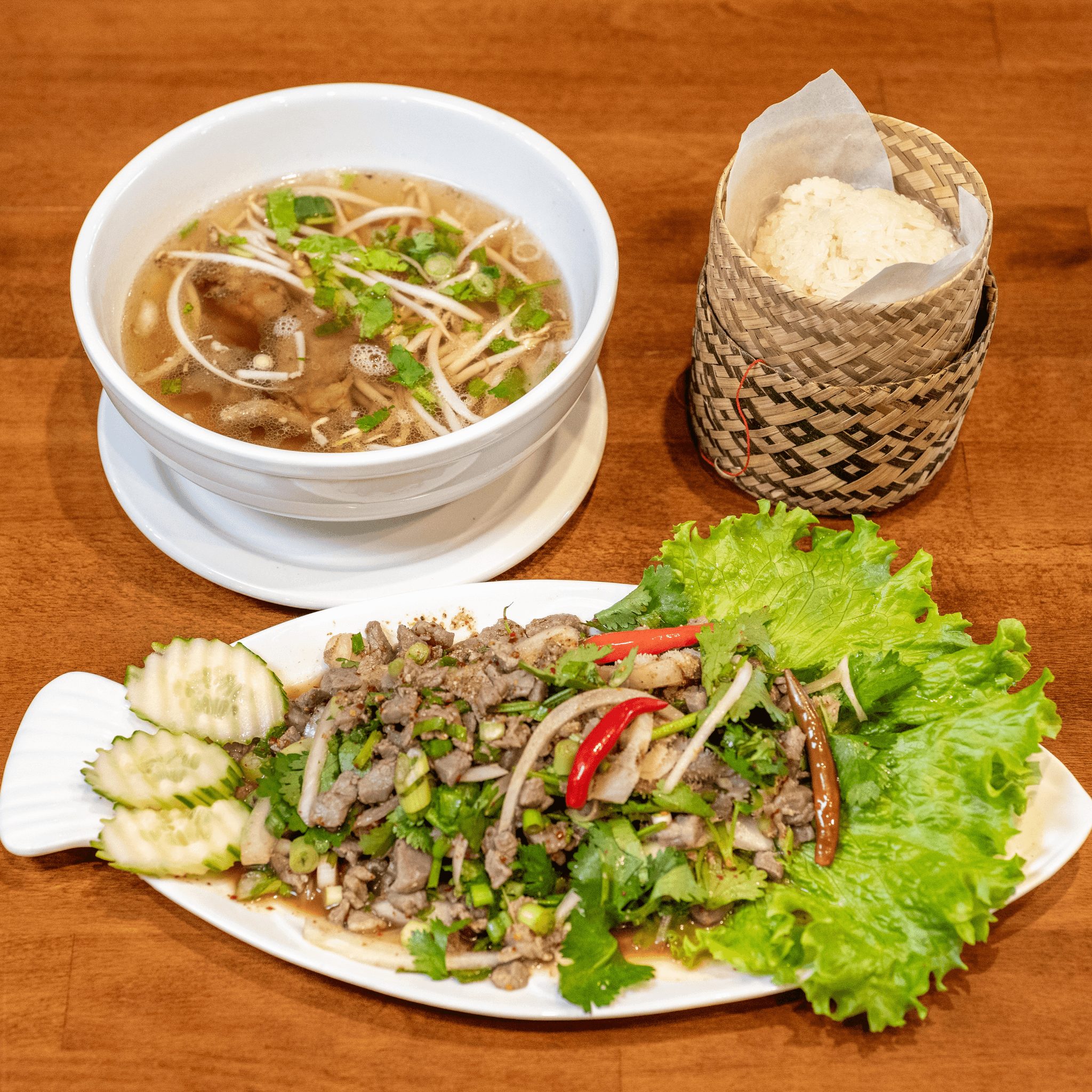 Lao Beef Salad (Laarb Ngoua).