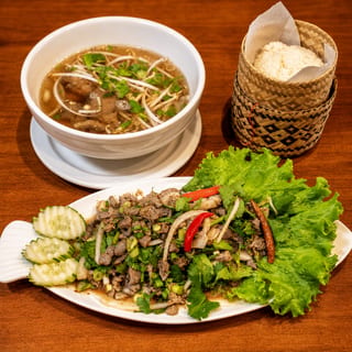Lao Beef Salad (Laarb Ngoua)
